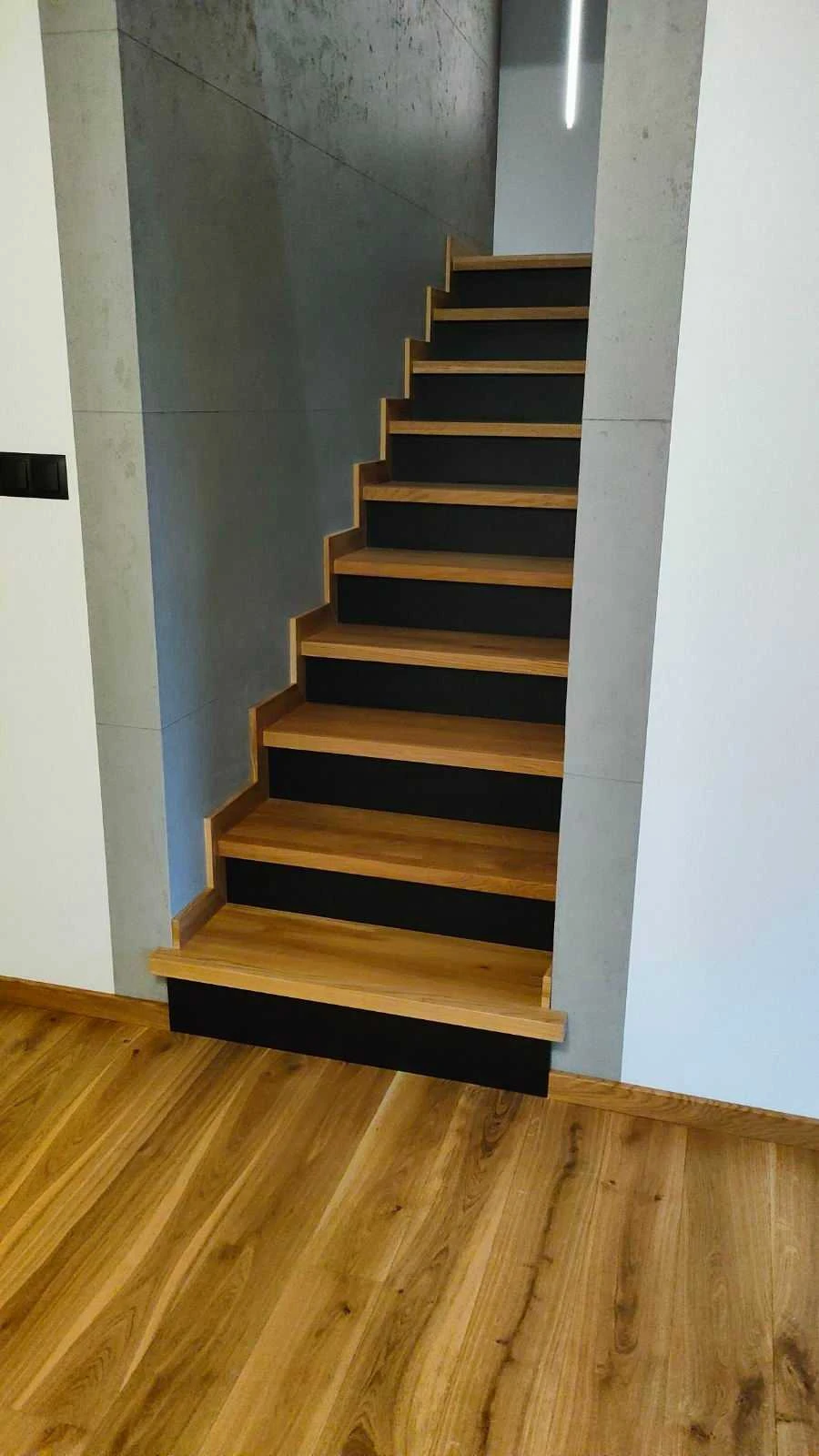 Schody drewniane na zamówienie - stolarz Gliwice